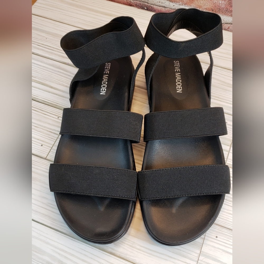 Steve Madden black ankle strap  sandals size 7.5 (sy109)